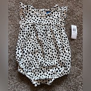 Old Navy Baby Black Dotted Ruffle-Trim Fall Romper Sz 0-3m NWT Spring Summer